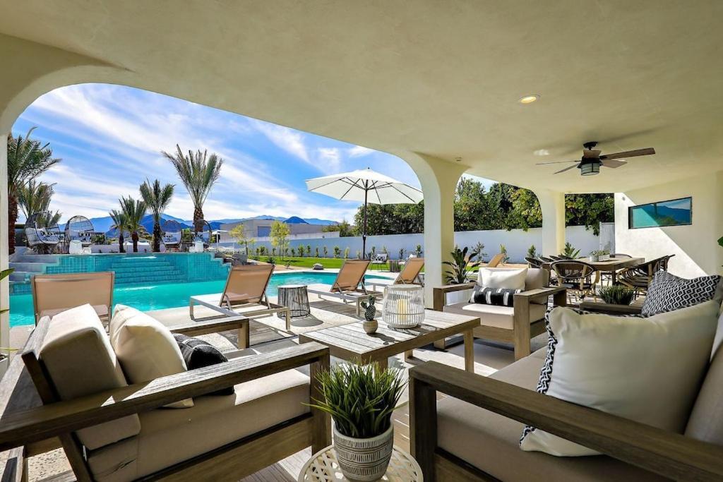 Delaware Estate - Expansive Backyard, Pool/Spa, Games, Great For Entertaining! Villa Palm Desert Exterior photo