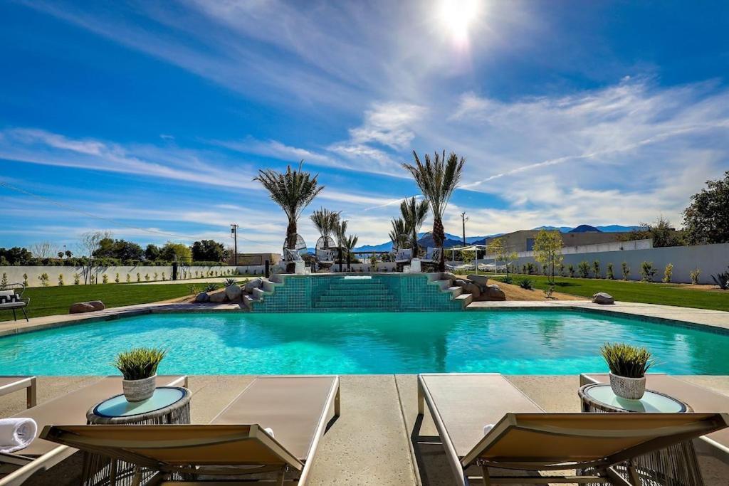 Delaware Estate - Expansive Backyard, Pool/Spa, Games, Great For Entertaining! Villa Palm Desert Exterior photo